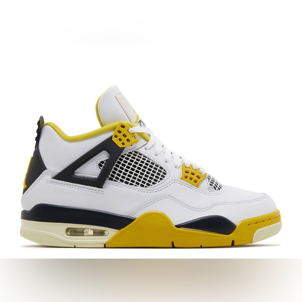 Nike Air Jordan 4 Retro women’s size 6.5